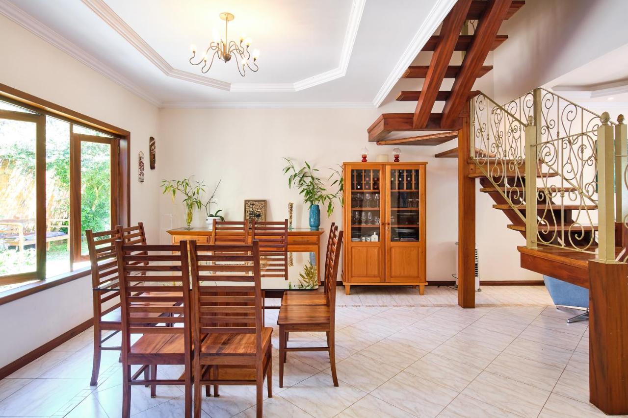 Вилла Casa Petunia Com Ar E Piscina Perto Do Centro Парати Экстерьер фото