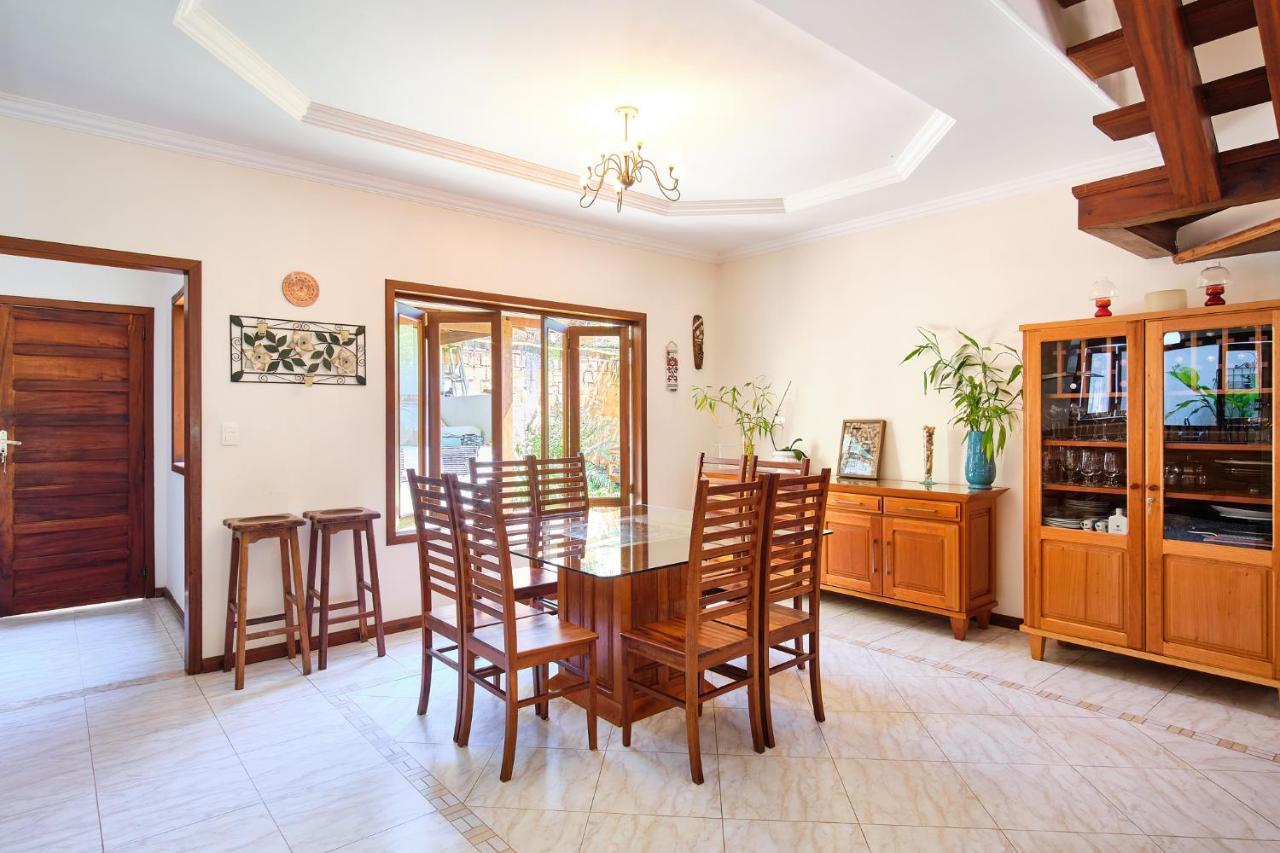 Вилла Casa Petunia Com Ar E Piscina Perto Do Centro Парати Экстерьер фото